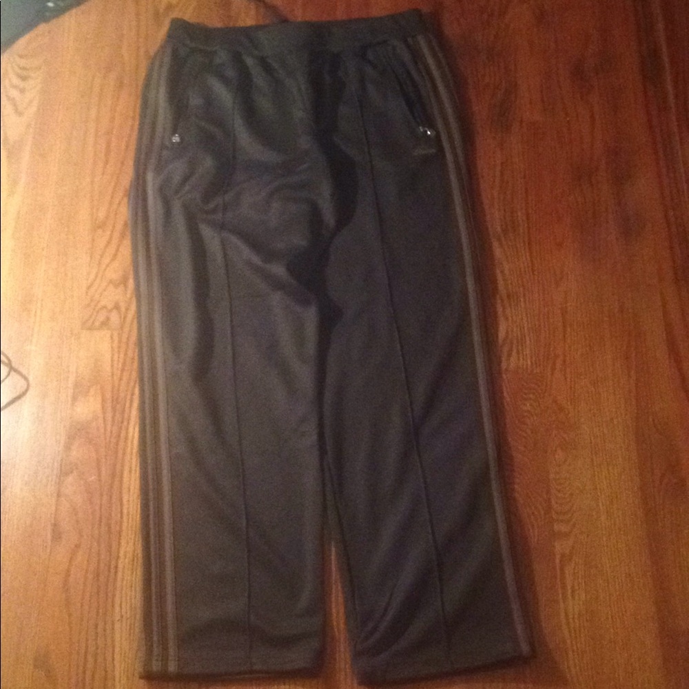 Adidas L sweat pants brown with mocha strip